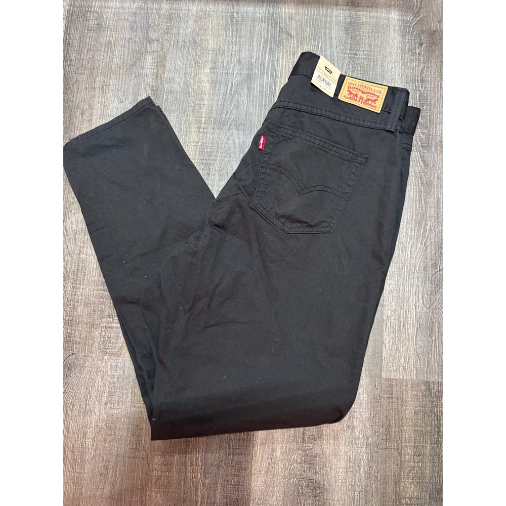 Levis 80s Mom Jeans Black High Waisted Tapered Leg Pants 31x30 A3506-0321 NEW